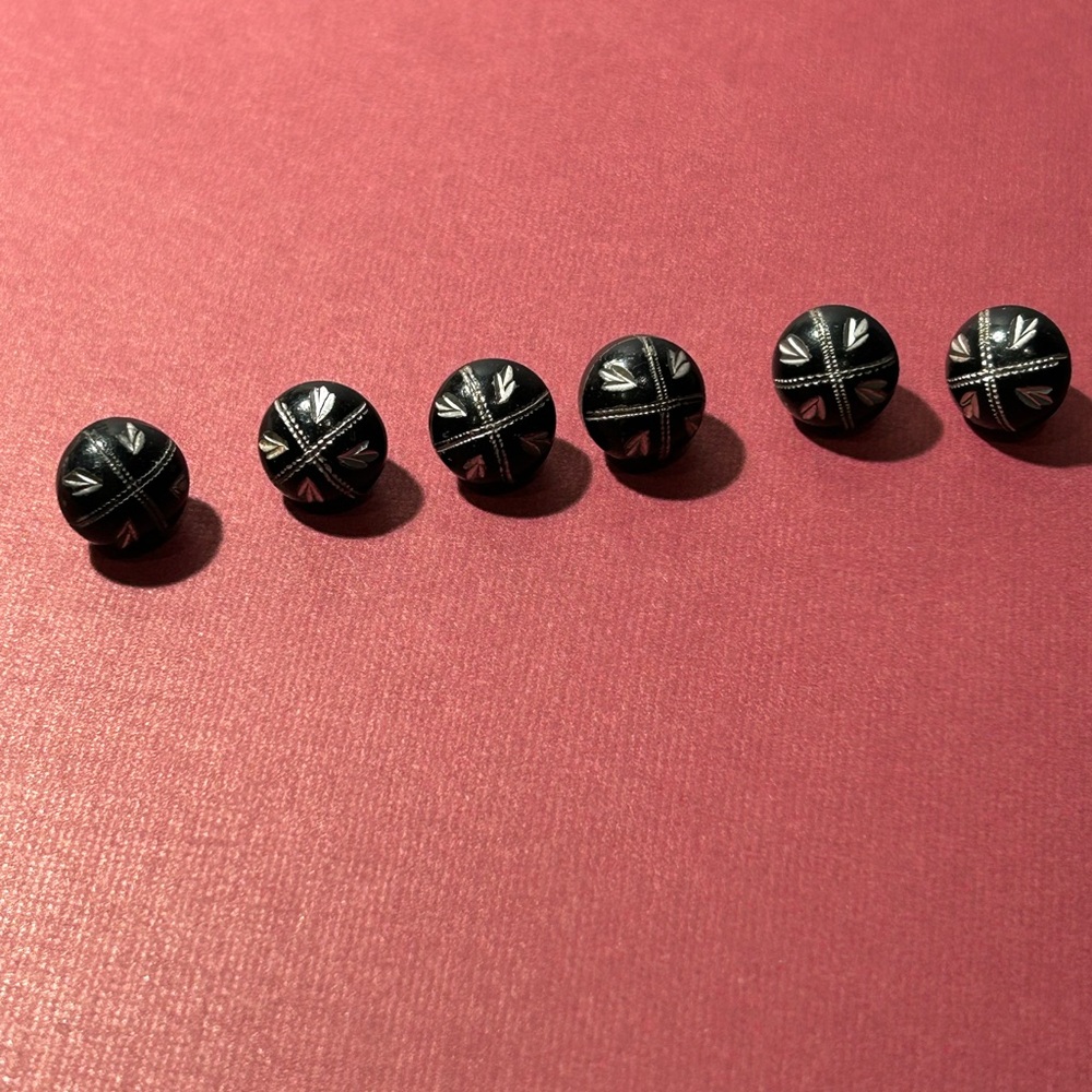 Antique Bright Cuts Metal Buttons